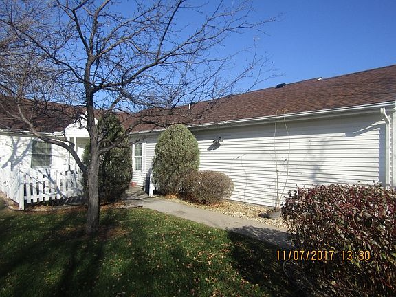 3rd image of 86 Carmel Ave W