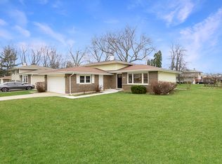 770 Willow Ct, Bartlett, IL 60103