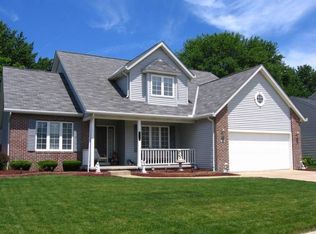 255 Augusta Dr, Elyria, OH 44035