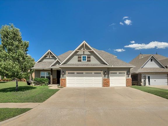 2nd image of 18816 Trailview Way