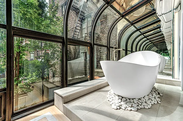 Rented by Christie's International Real Estate Group, LLC | media 26