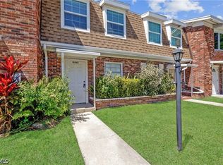 864 Courtington Ln #3, Fort Myers, FL 33919