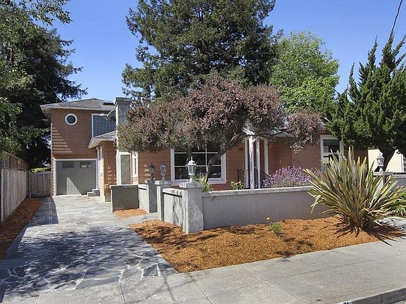 3rd image of 137 Berkshire Ave