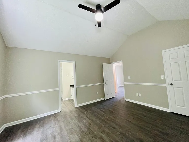 4215 New Towne Dr — Photo 9