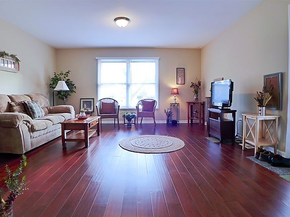 3rd image of 1058 Glouchester Hbr