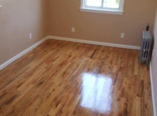 1354 Pinson St FL 2ND, Far Rockaway, NY 11691