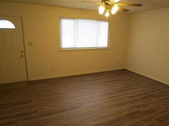 2nd image of 2763 Eastman Ave