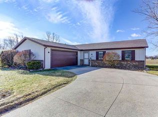 7215 Tanbark Ln, Fort Wayne, IN 46835