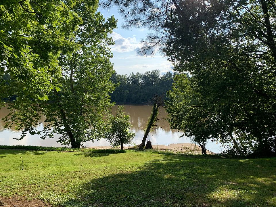 2nd image of 127 Lock 9 Rd