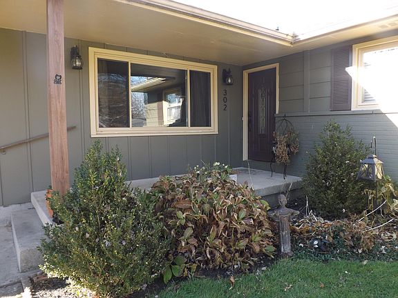 3rd image of 302 Ron Aire Dr