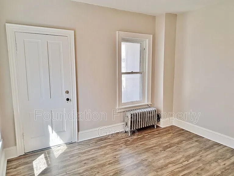 29 Fulton St — Photo 12