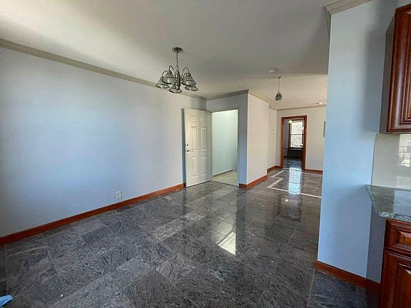 4th image of 20-65 36th St #B