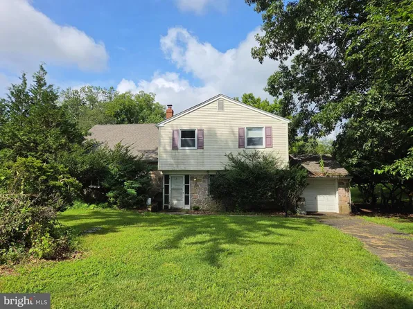 405 Hempstead Cir #1012, Newtown Square, PA 19073
