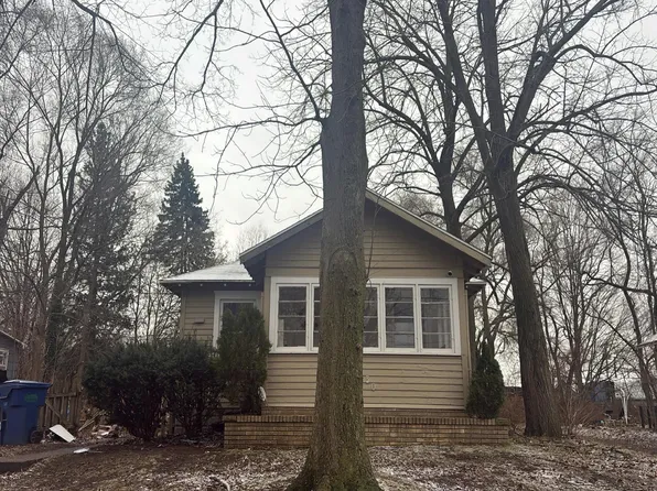 1030 Connell Ct, Benton Harbor, MI 49022