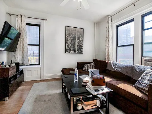 Rented by City Connections Realty | media 10