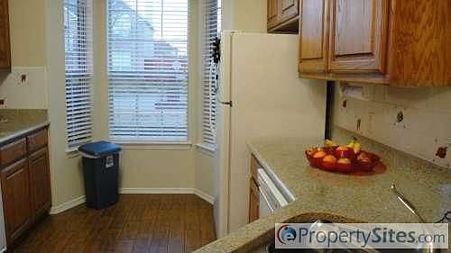 3rd image of 1725 Alpine Dr