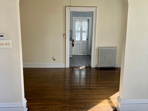 Living to dining and kitchen