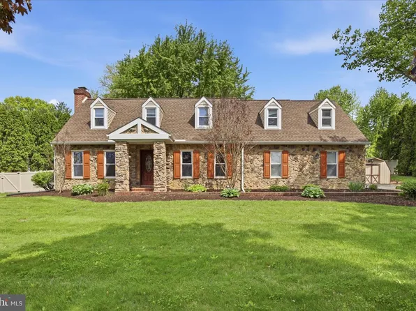 237 Delp Rd, Lancaster, PA 17601