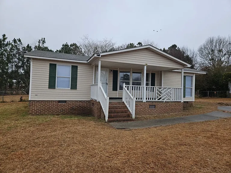 15 Liberty Ln — Photo 1