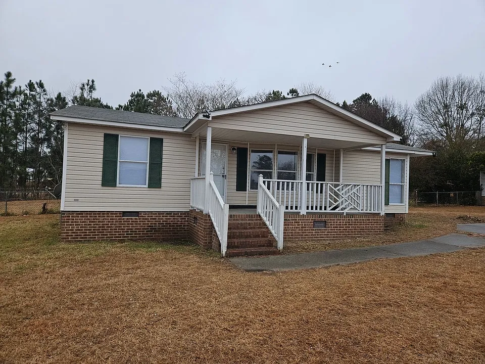 15 Liberty Ln