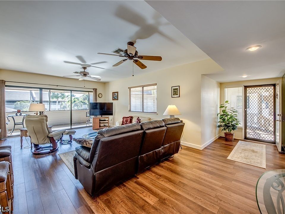 1st image of 64 4th St APT A204