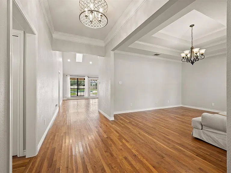 1000 Raven Bend Ct — Photo 8