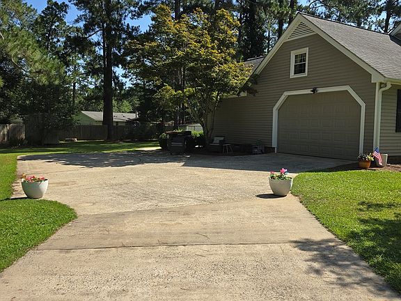 2nd image of 241 Ashley Rd