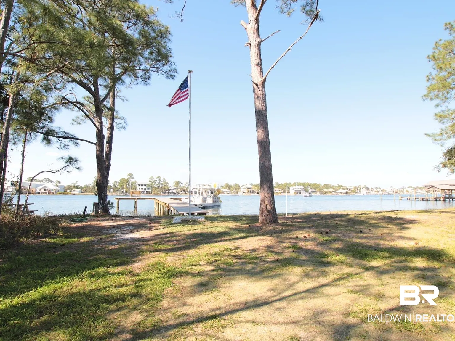 4 bed, 2.5 bath, 2000 sqft, $3,600 — Photo 3