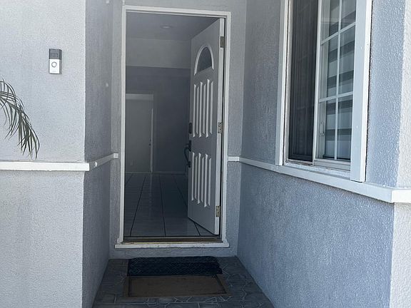 2nd image of 1106 E Millmont St