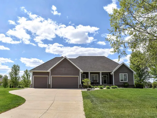 813 Brookside Dr, Jefferson, SD 57038