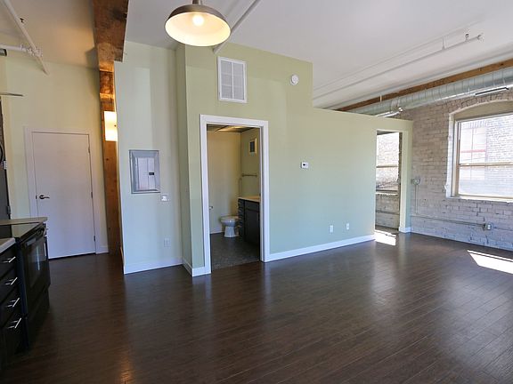 3rd image of 115 5th St NE #11548835