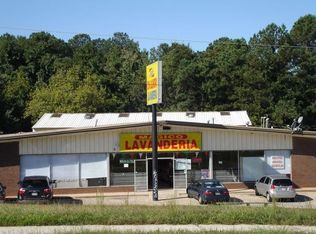 1886 S Cobb Dr SE, Marietta, GA 30060