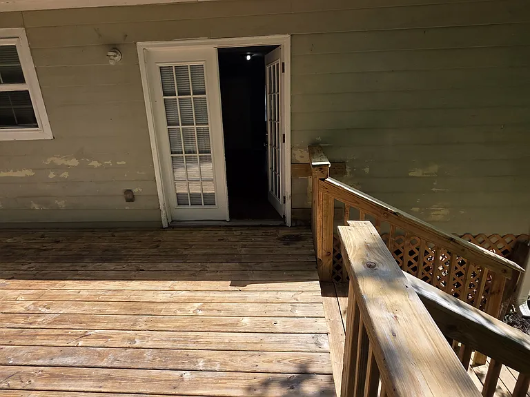 5152 Selene Dr — Photo 32