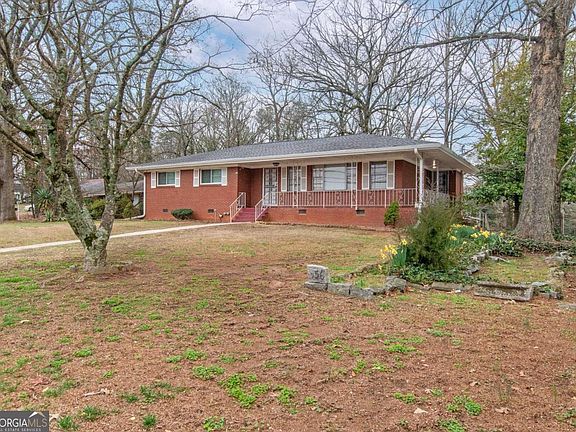 3rd image of 656 Bolton Rd NW