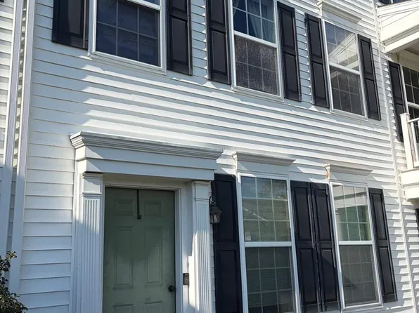 186 N Melhorn Dr, Mount Joy, PA 17552