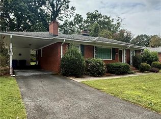 305 Wrenn Ave, Mount Airy, NC 27030