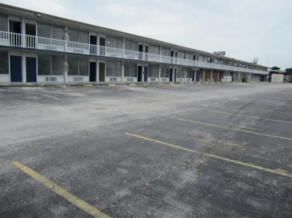 4011 E Columbus Dr, Tampa, FL 33605