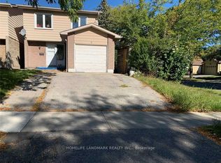 8 Big Red Ave, Toronto, ON M1V 1N7