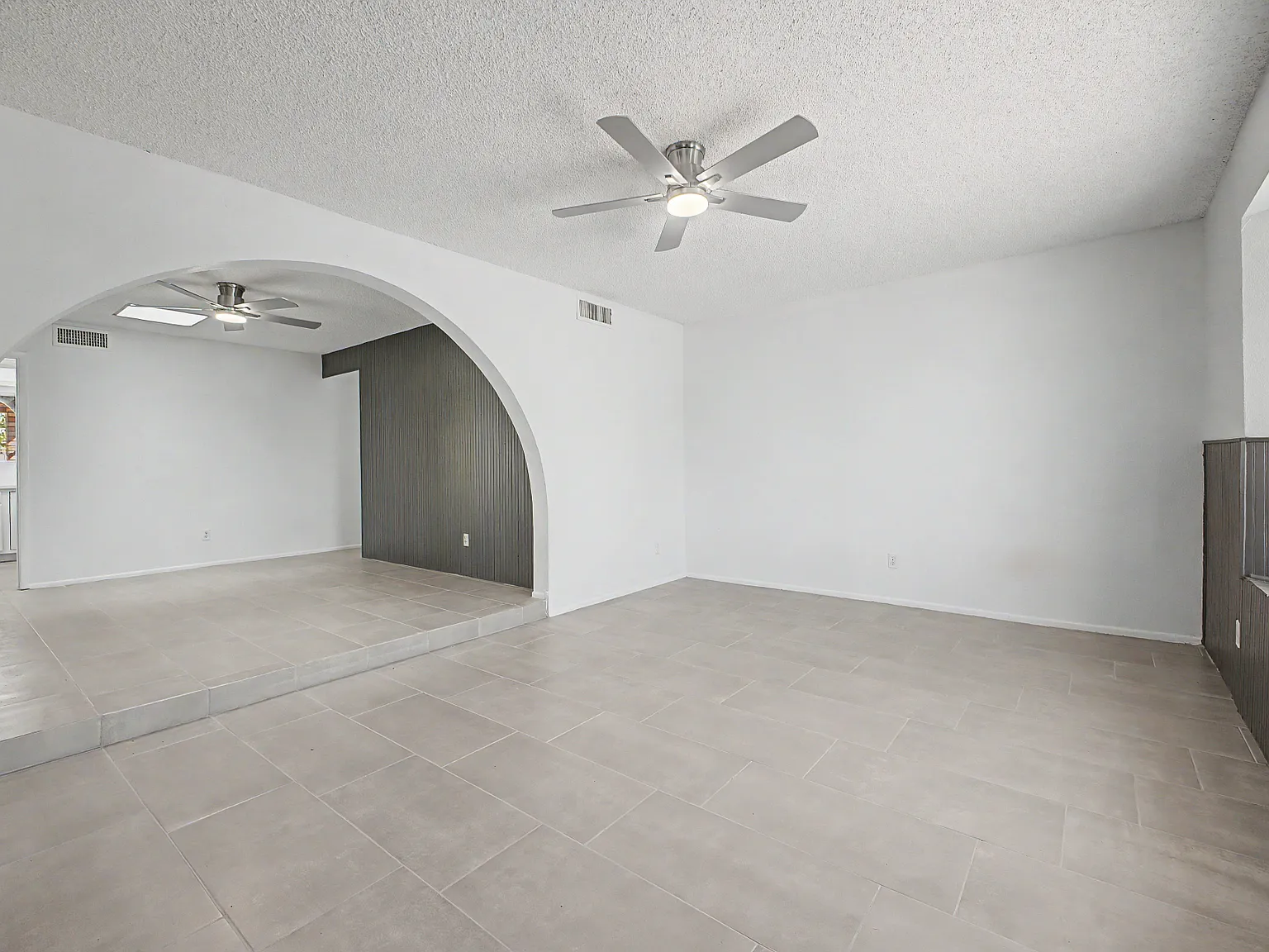 3 bed, 1696 sqft, $1,985 — Photo 4