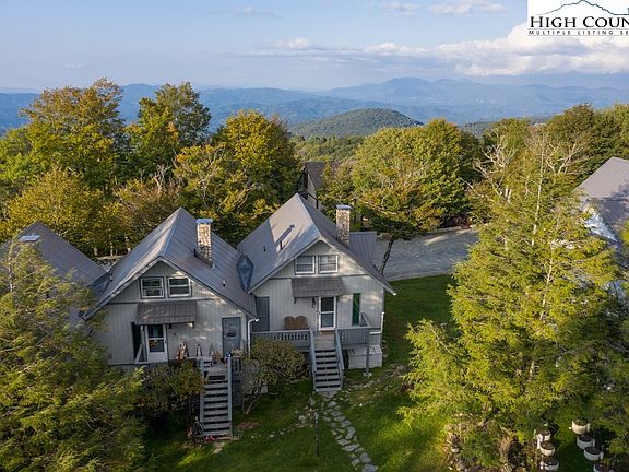 4th image of 105 N Pinnacle Ridge Road #5