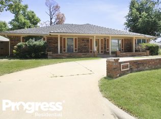 9700 Hummingbird Ln, Oklahoma City, OK 73162