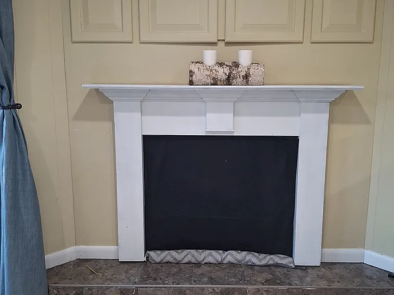 Lower level: fireplace