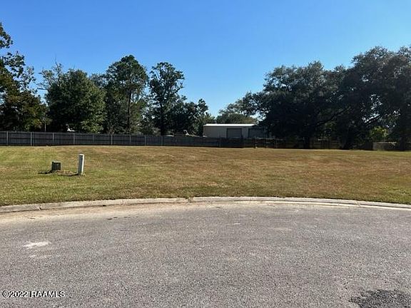 2nd image of 409 Woodbridge Dr