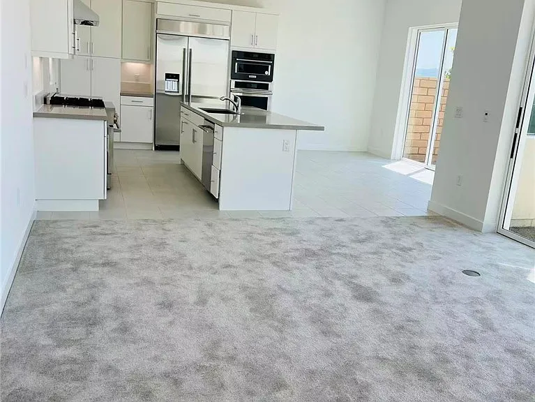 285 Remy Ln — Photo 2