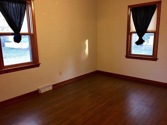5th image of 1615 W 11th St