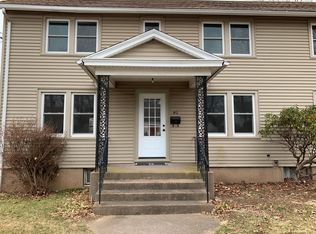 40 Autumn St, Manchester, CT 06040