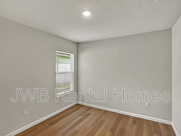 5th image of 9137 12th Ave