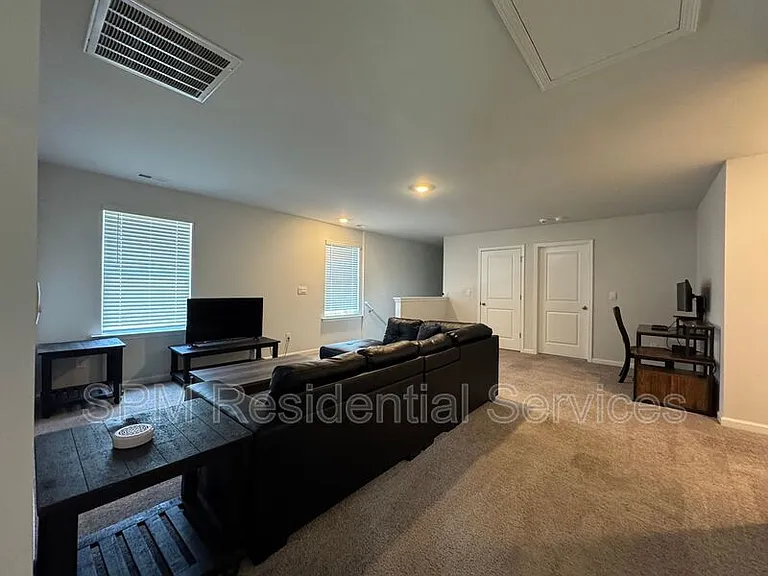 398 Folkstone Rd — Photo 15