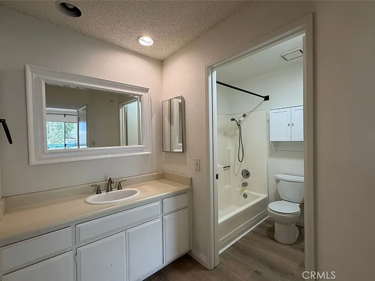 1445 Brett Pl #319 — Photo 6
