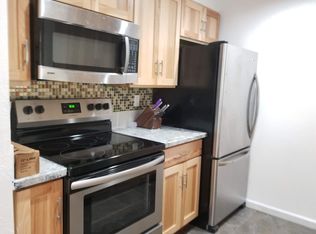 2334 NE 102nd St APT 102, Seattle, WA 98125